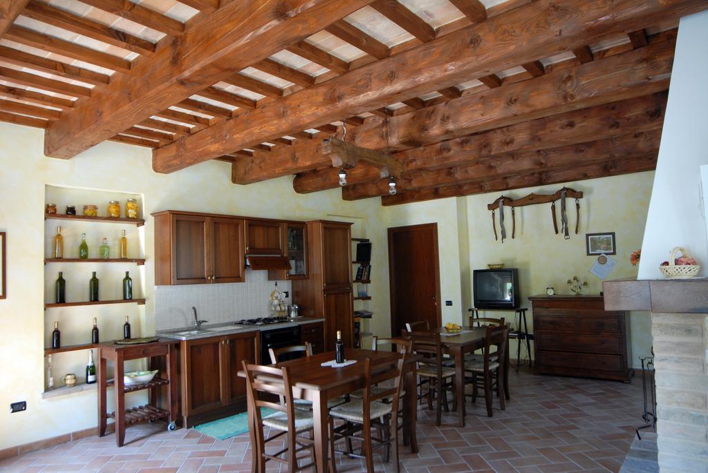 Agriturismo Il Sentiero Vila Montalto delle Marche Exterior foto