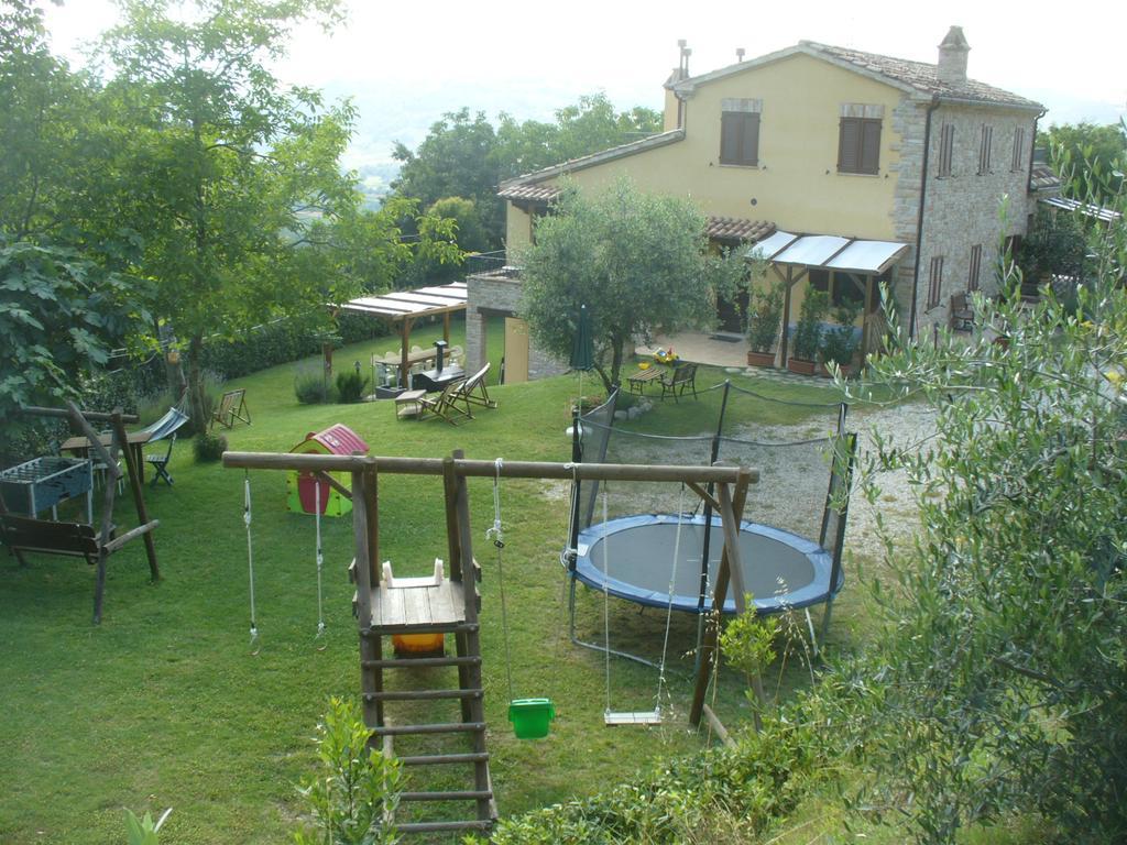 Agriturismo Il Sentiero Vila Montalto delle Marche Exterior foto
